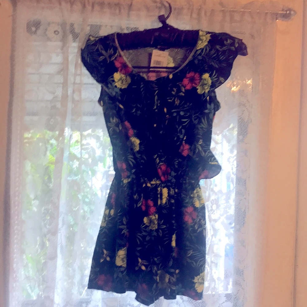 Girls romper, size 10/12